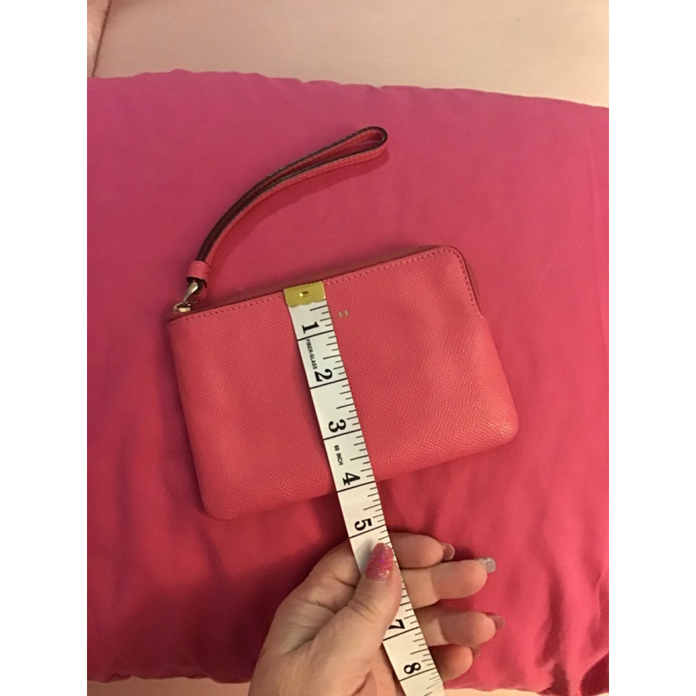 Women's Coach Pink Leather Wristlet with Gold Hardware - Picture 6 of 14